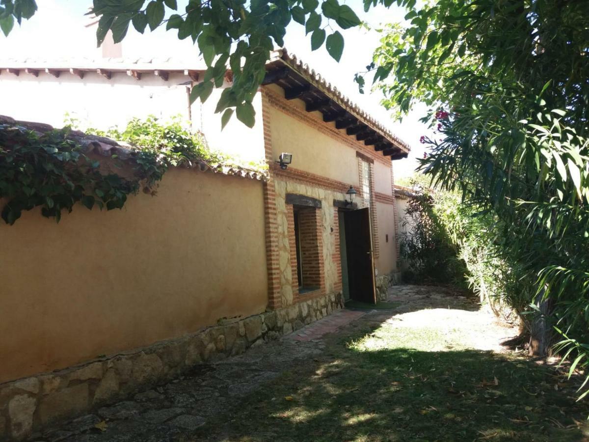 Gasthaus Casa Rural De Anil - Jardin Privado, Wifi, Netflix Y Aire Acondicionado Velliza Exterior foto